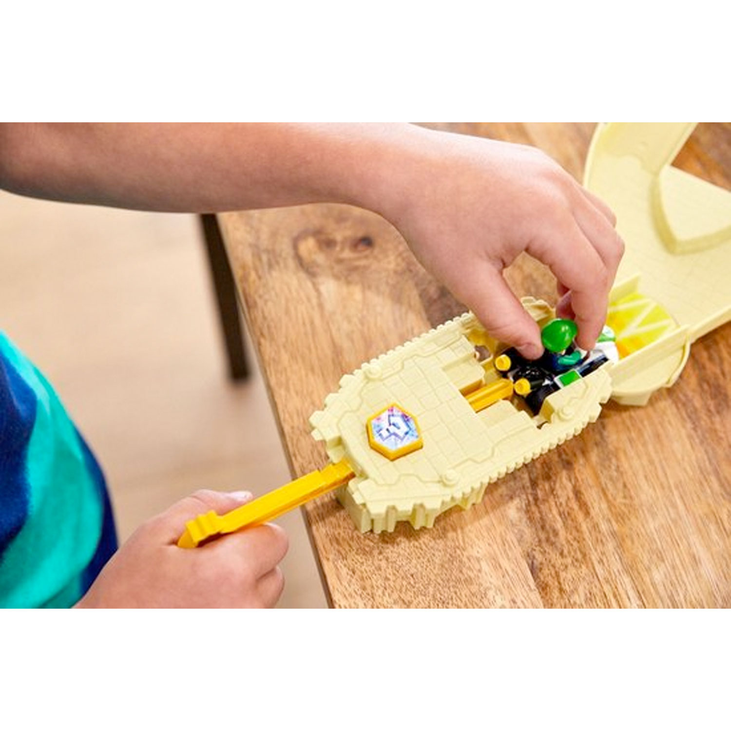 Hot Wheels Mario Kart Nemesis Track Set Thwomp 02